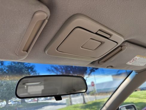 Used 2000 Toyota Camry LE FWD image 43