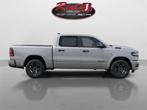 New 2026 RAM 1500 4x4 Crew Cab image 2