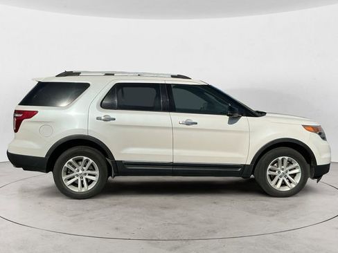 Used 2013 Ford Explorer XLT image 6