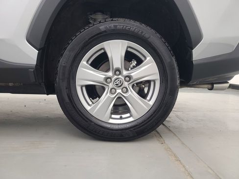 Used 2025 Toyota RAV4 XLE image 11