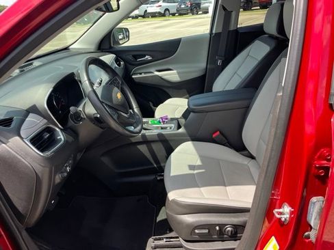 Used 2018 Chevrolet Equinox Premier FWD image 17