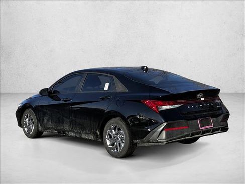 Certified 2025 Hyundai Elantra Blue image 7