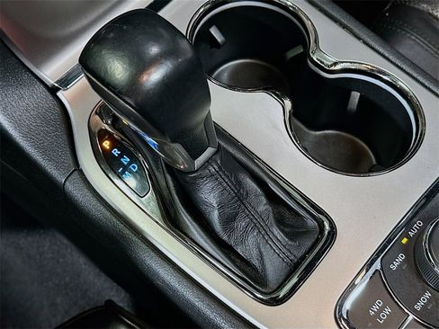 Used 2019 Jeep Grand Cherokee High Altitude image 18