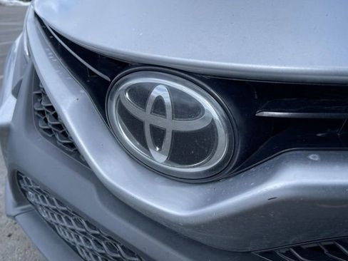 Used 2019 Toyota Camry SE image 28