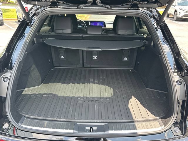 Used 2026 Toyota Crown Signia w/ Advanced Technology Package AWD/4WD image 27
