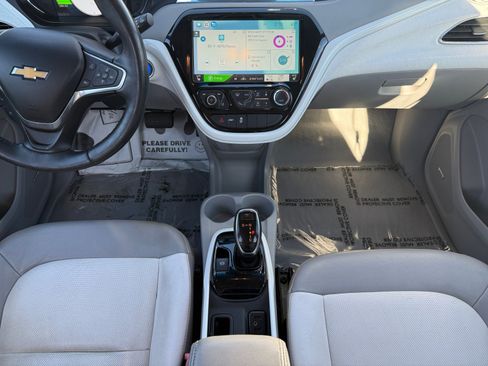 Used 2017 Chevrolet Bolt Premier w/ Driver Confidence II Package image 11