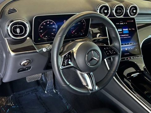 Certified 2025 Mercedes-Benz GLC 300 image 11