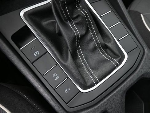 New 2025 Volkswagen Jetta Sport image 33