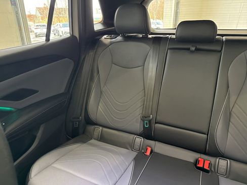 New 2026 Volkswagen Tiguan SE R-Line image 13