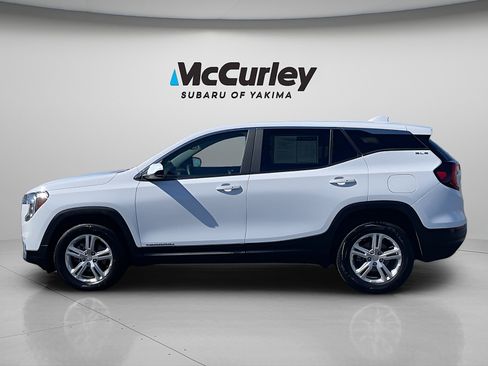 Used 2024 GMC Terrain SLE AWD/4WD image 3