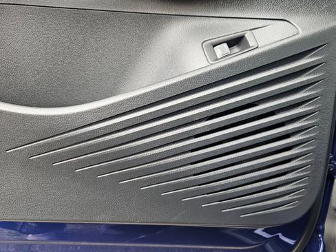 Used 2022 Volkswagen ID.4 Pro S RWD image 11