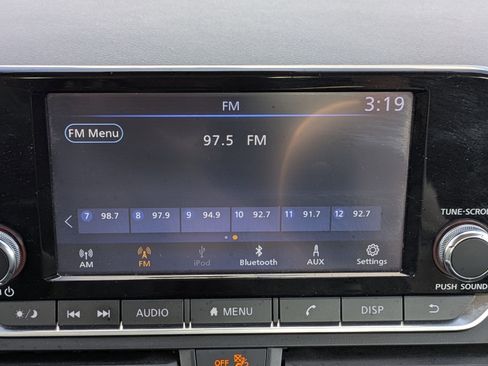 Used 2024 Nissan Altima 2.5 S image 40