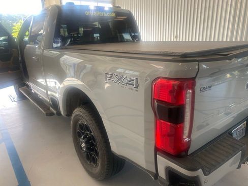 Used 2025 Ford F350 Lariat w/ Black Appearance Package AWD/4WD image 9