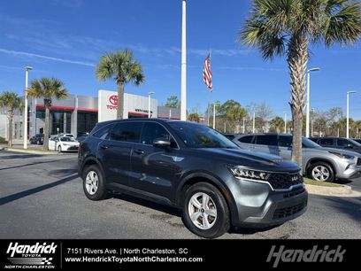 Used 2022 Kia Sorento LX