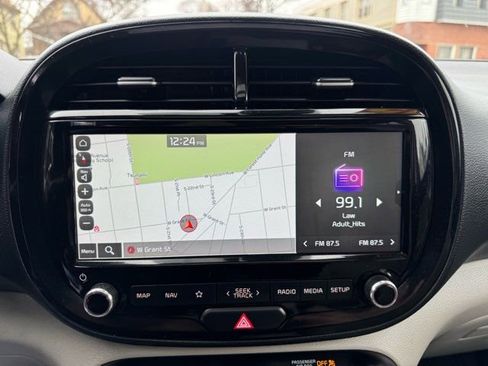 Used 2022 Kia Soul EX image 15