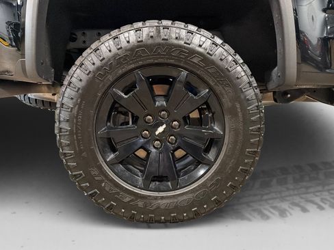 Used 2022 Chevrolet Colorado ZR2 w/ ZR2 Midnight Special Edition AWD/4WD image 50