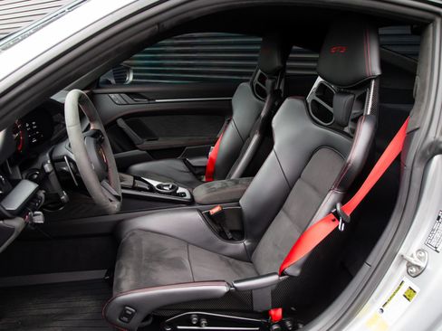Certified 2023 Porsche 911 GT3 RWD image 5