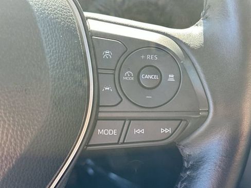 Used 2025 Toyota Corolla Cross XLE w/ Convenience Package AWD/4WD image 43