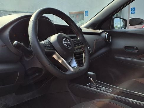 Used 2024 Nissan Kicks SR w/ Interior Electronics Package FWD image 4