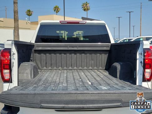 Used 2024 GMC Sierra 1500 Elevation AWD/4WD image 8