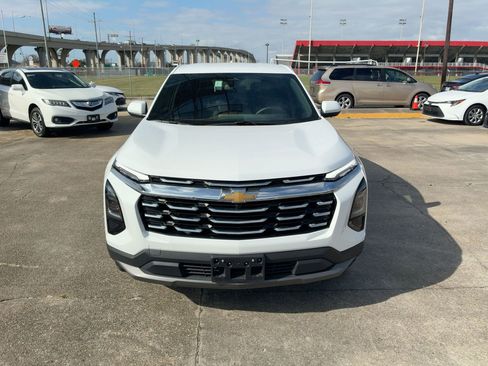 Used 2025 Chevrolet Equinox LT image 7