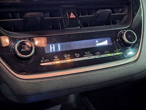 Certified 2020 Toyota Corolla LE image 18