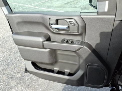New 2026 Chevrolet Silverado 2500 Custom w/ Custom Value Package AWD/4WD image 10