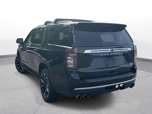 Used 2023 Chevrolet Suburban High Country w/ Premium Package 2 AWD/4WD image 8