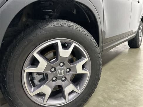 Certified 2023 Honda Passport TrailSport image 29