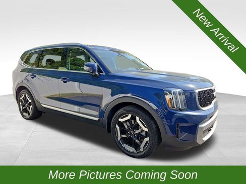 Used 2023 Kia Telluride EX AWD/4WD image 1