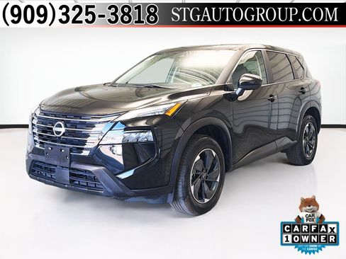 Used 2024 Nissan Rogue SV image 1