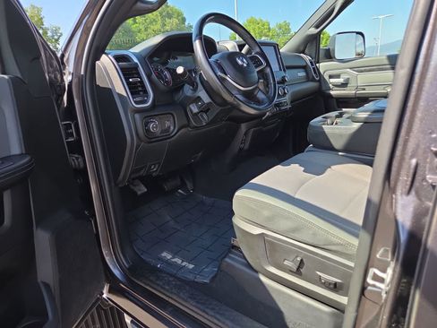 Used 2022 RAM 3500 Big Horn w/ Level C Equiment Group AWD/4WD image 10