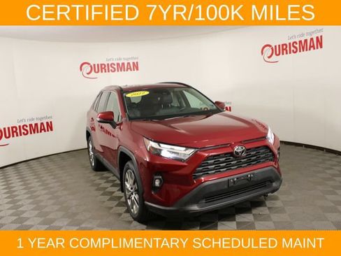 Used 2022 Toyota RAV4 XLE Premium AWD/4WD image 11