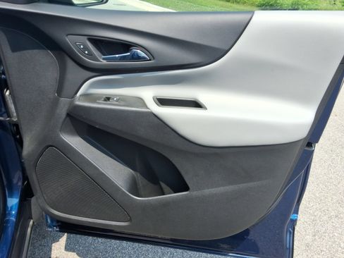 Used 2022 Chevrolet Equinox LS AWD/4WD image 25