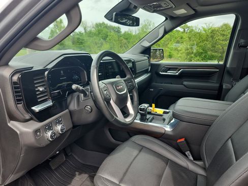 Certified 2024 GMC Sierra 1500 SLT w/ SLT Premium Plus Package image 17