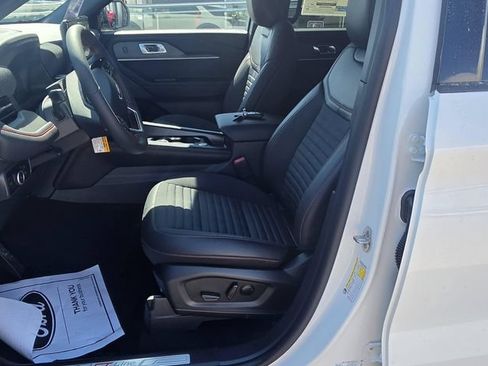 New 2026 Ford Explorer ST-Line w/ ST-Line Street Pack AWD/4WD image 16