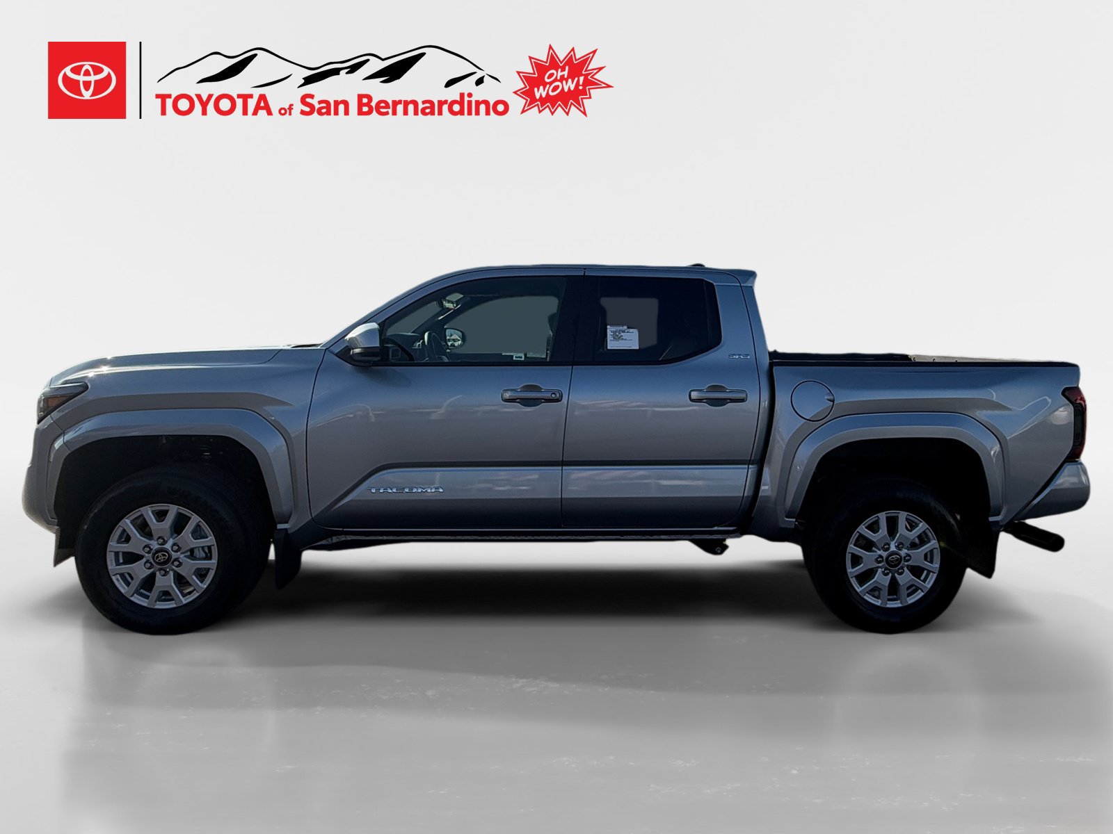 Certified 2026 Toyota Tacoma SR5 AWD/4WD image 2