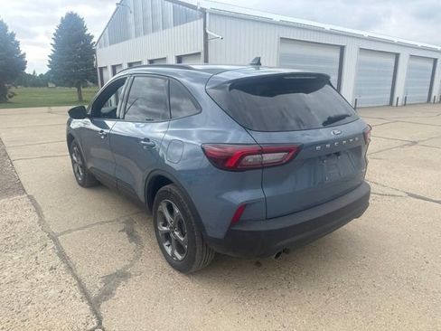 Used 2025 Ford Escape ST-Line Select AWD/4WD image 8