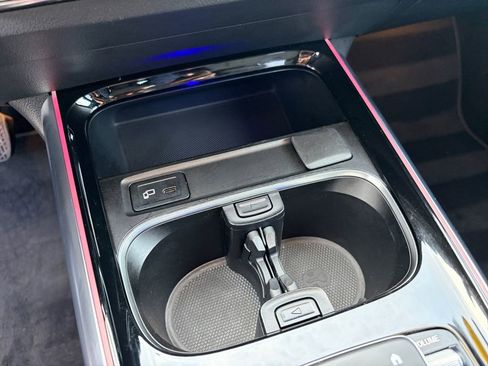 Used 2021 Mercedes-Benz GLA 250 4MATIC image 19