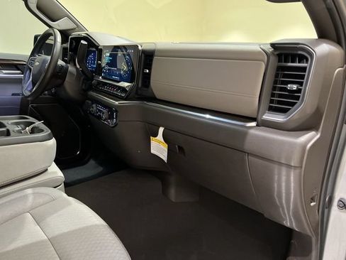 Certified 2024 Chevrolet Silverado 1500 LT w/ Z71 Off-Road Package AWD/4WD image 25