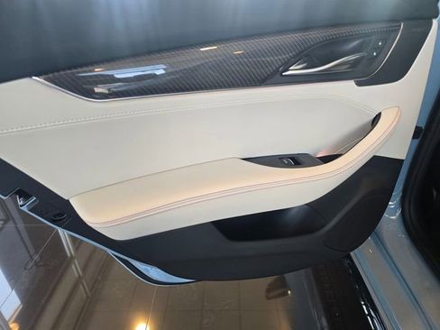 New 2026 Cadillac CT5 V RWD image 21