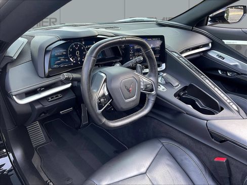 Used 2023 Chevrolet Corvette Stingray Preferred Conv w/ 2LT RWD image 17