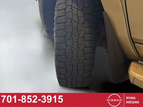 Used 2014 RAM 2500 Longhorn w/ Protection Group AWD/4WD image 24