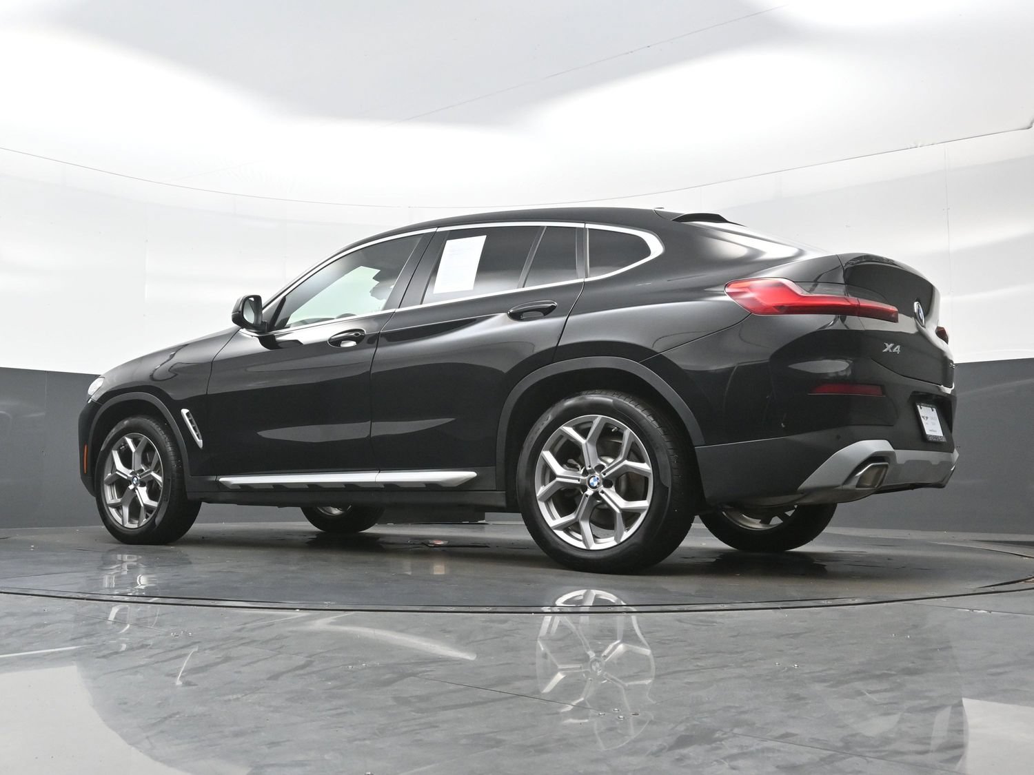 Used 2025 BMW X4 xDrive30i AWD/4WD image 30