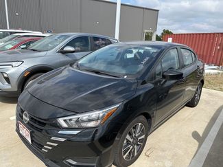 Used 2025 Nissan Versa SV video 1