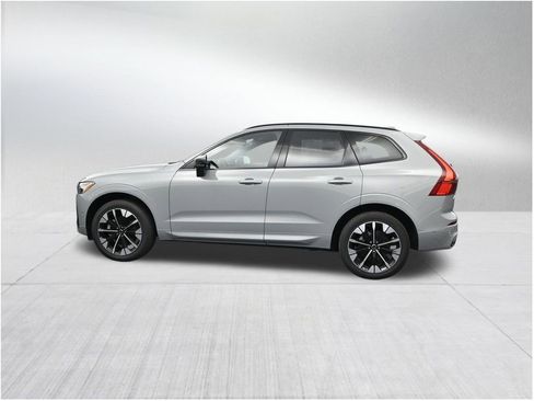 New 2026 Volvo XC60 B5 Plus w/ Protection Package Premier AWD/4WD image 2