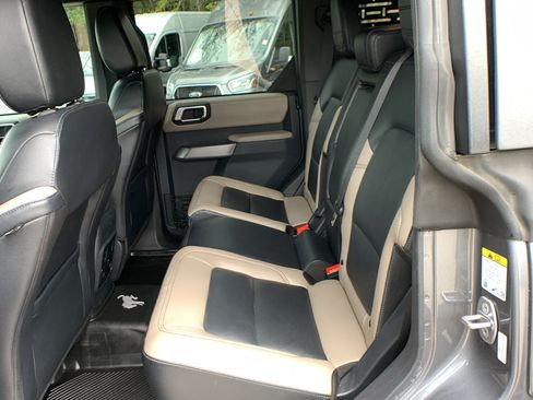 Used 2023 Ford Bronco Wildtrak AWD/4WD image 21