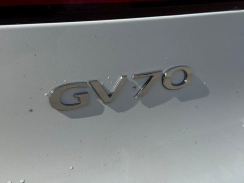 New 2026 Genesis GV70 2.5T Advanced image 14