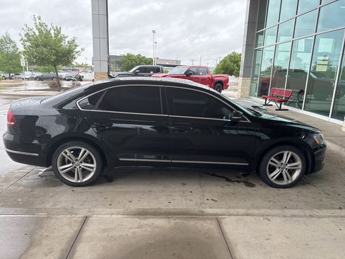 Used 2013 Volkswagen Passat TDI SEL Premium image 7