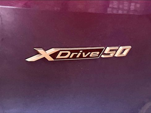 Used 2022 BMW iX xDrive50 w/ Premium Package AWD/4WD image 11